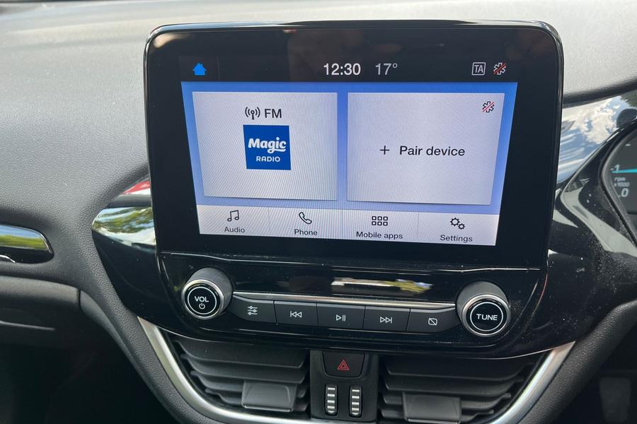 Ford FIESTA Photo autoimg-25a7f81eb684c7c1fa52ac8f03d456c7071d303e.jpg