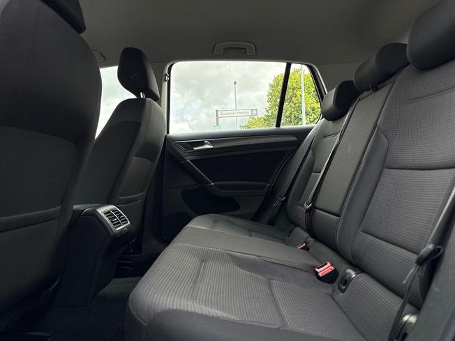 VOLKSWAGEN Golf Photo 44