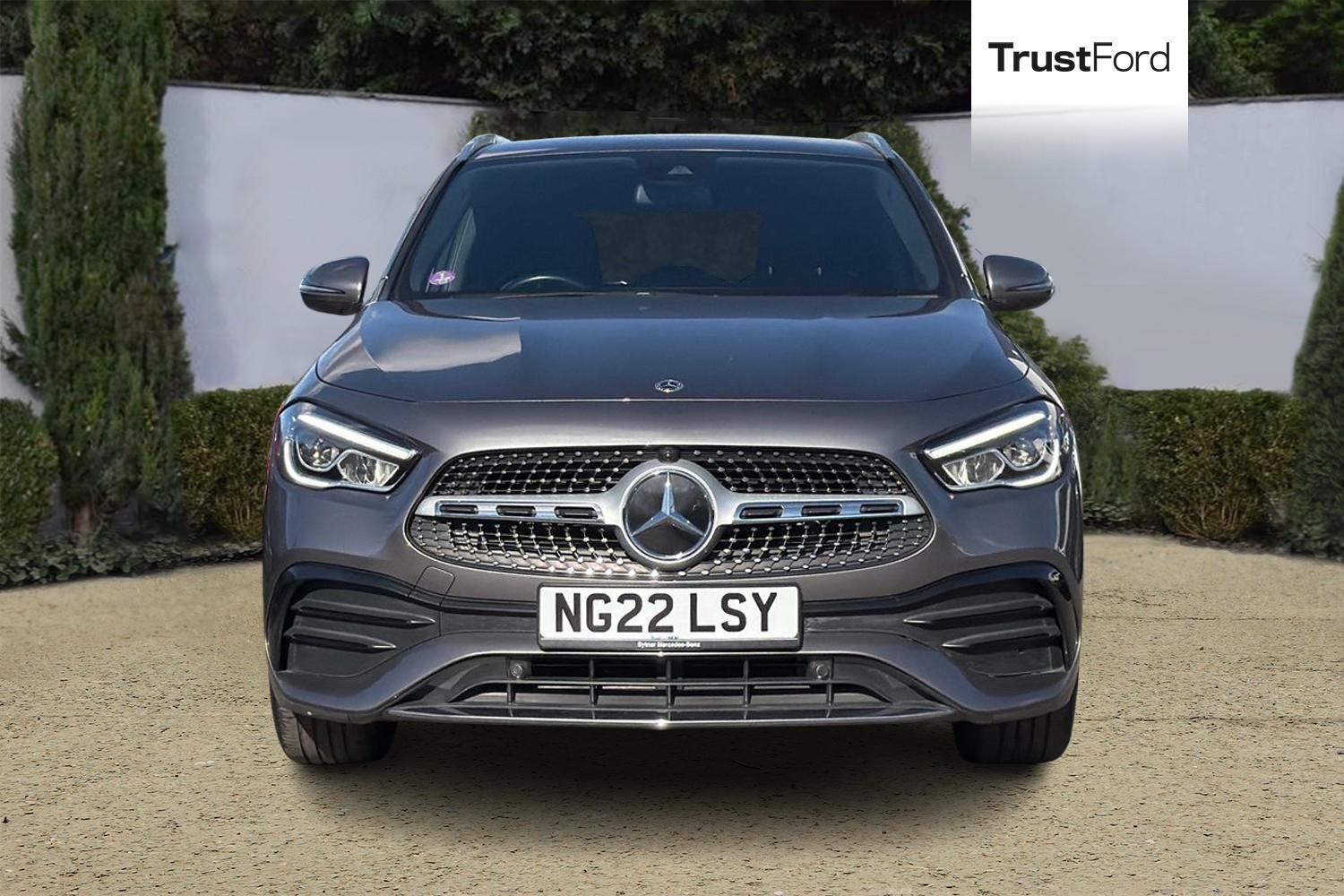 Mercedes-Benz GLA Photo 5