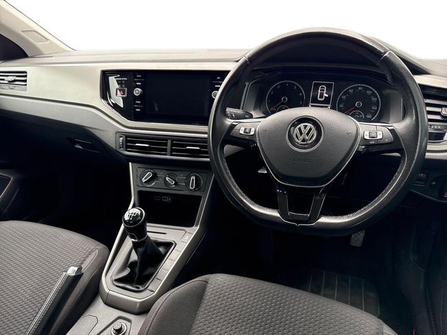 VOLKSWAGEN Polo Photo 11