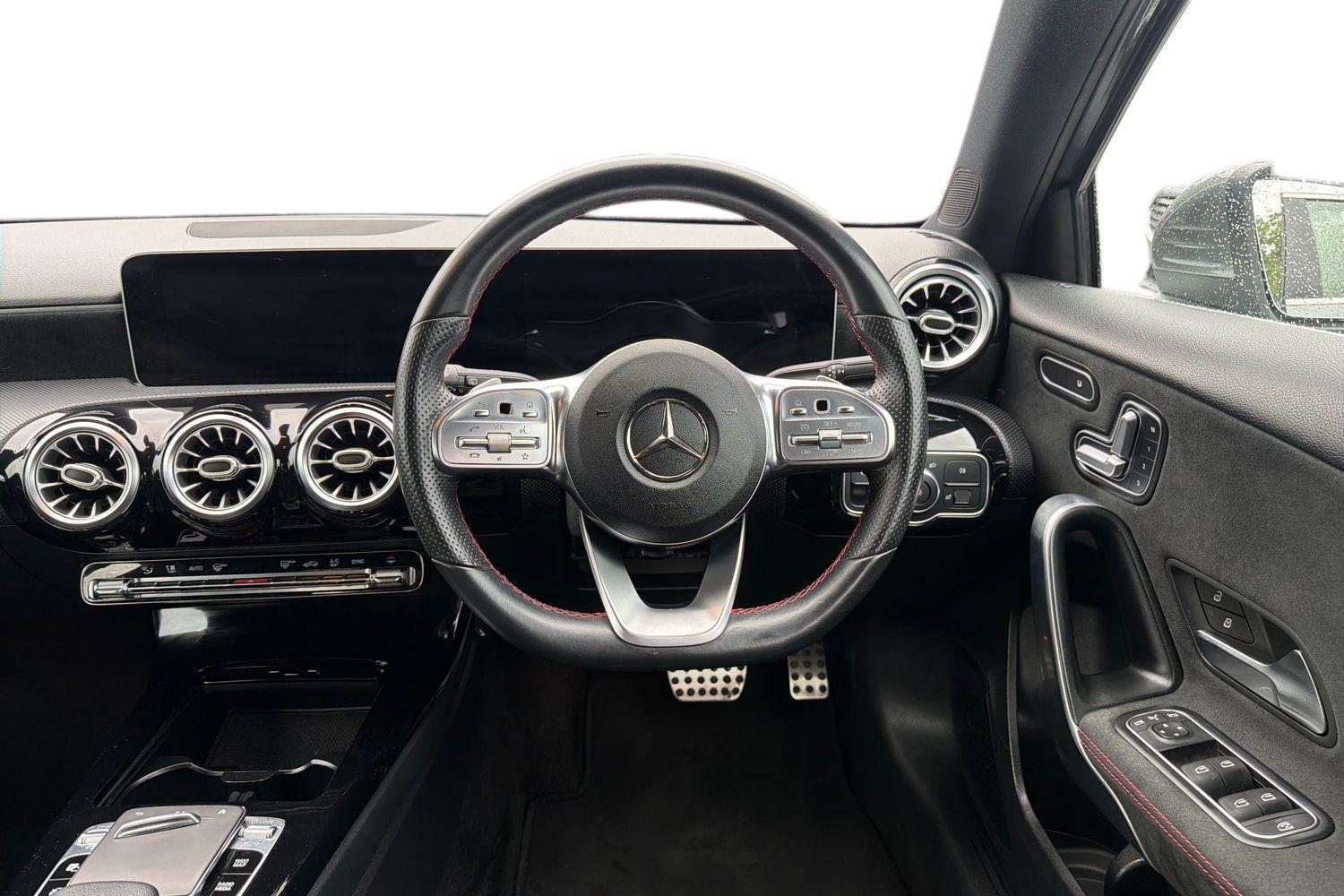 Mercedes-Benz A CLASS Photo 10