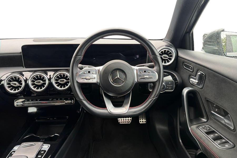 Mercedes-Benz A CLASS Photo autoimg-25ae44387e7b61c6ad03bc3f80404cb1969b7814.jpg