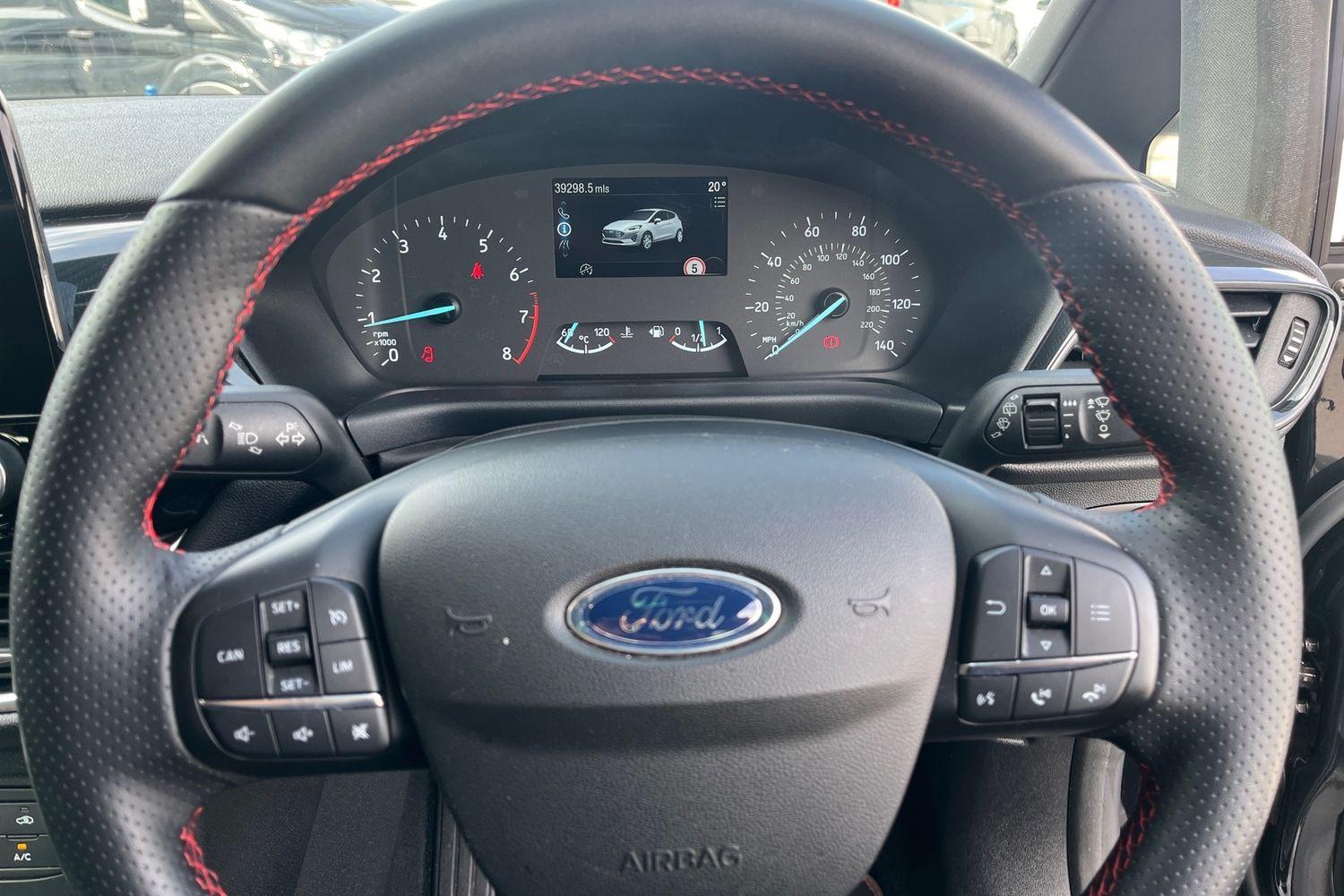 Ford Fiesta Photo 11