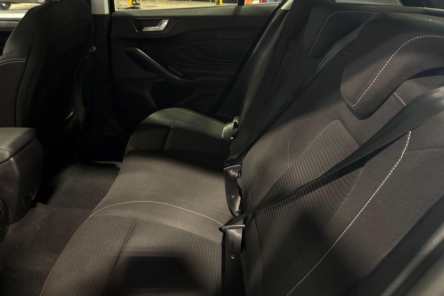 Ford FOCUS Photo 19