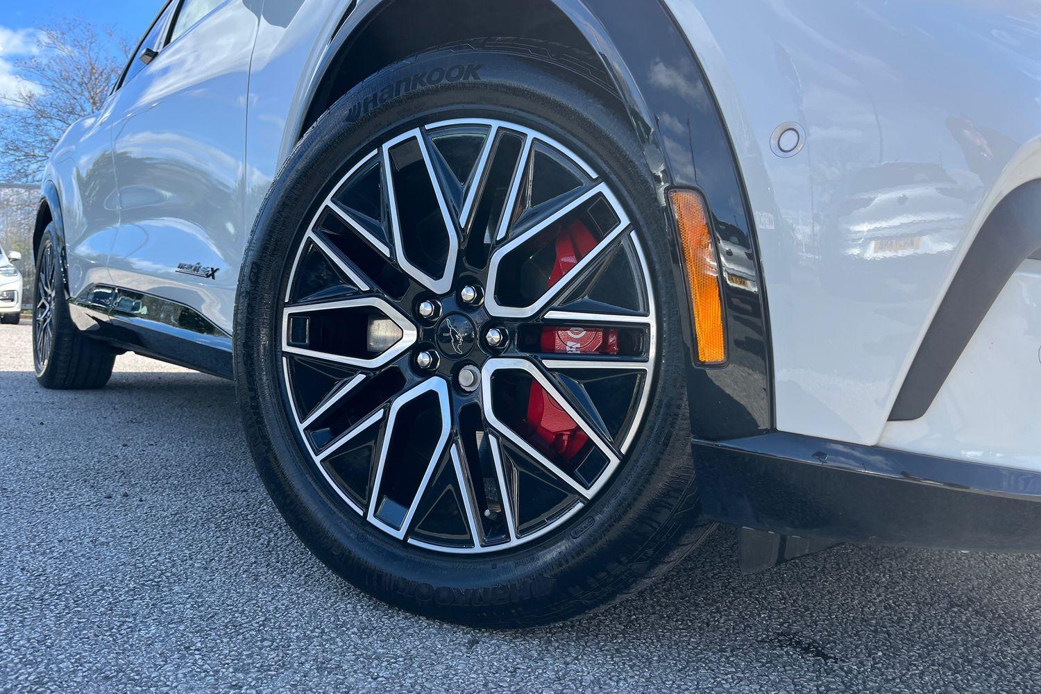 Ford Mustang Mach-E Photo 7