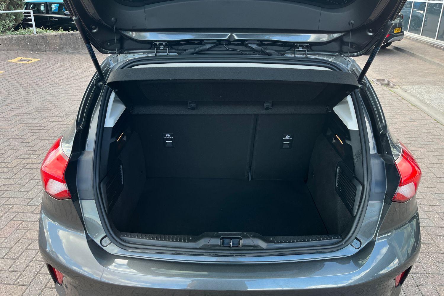 Ford FOCUS Photo 20