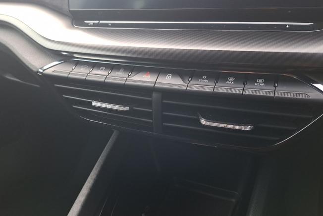 ŠKODA Octavia Photo 25