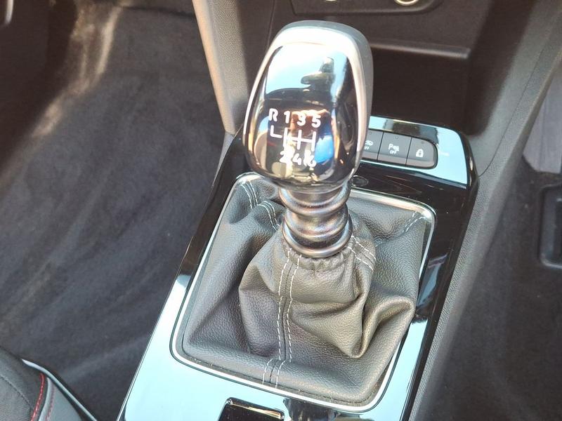 Used Vauxhall Mokka VE22OPA 49