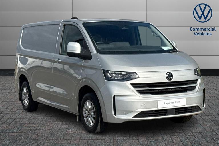 Used 2025 VOLKSWAGEN Transporter 2.0 TDI T28 Commerce Pro Panel Van 5dr Diesel Manual FWD SWB Euro 6 (s/s) (110 ps) Light Grey at JCT600