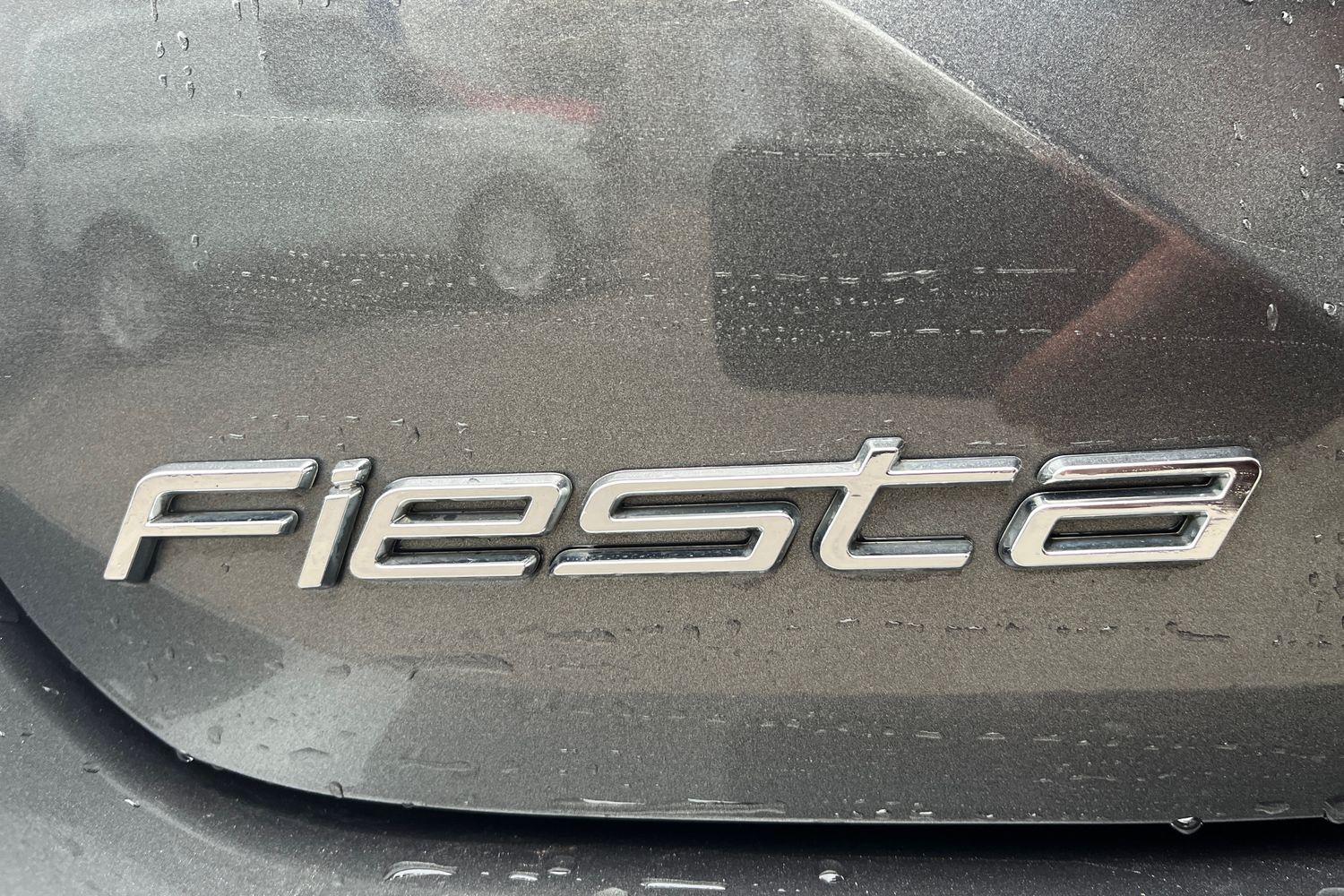 Ford FIESTA Photo 39
