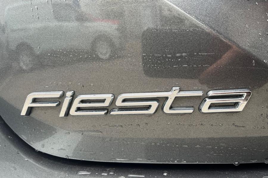 Ford FIESTA Photo autoimg-25be63b763a4a7a5d695f9b9bf3d0aa0328bb77d.jpg