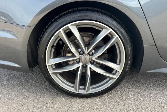 AUDI A6 Avant Photo 28
