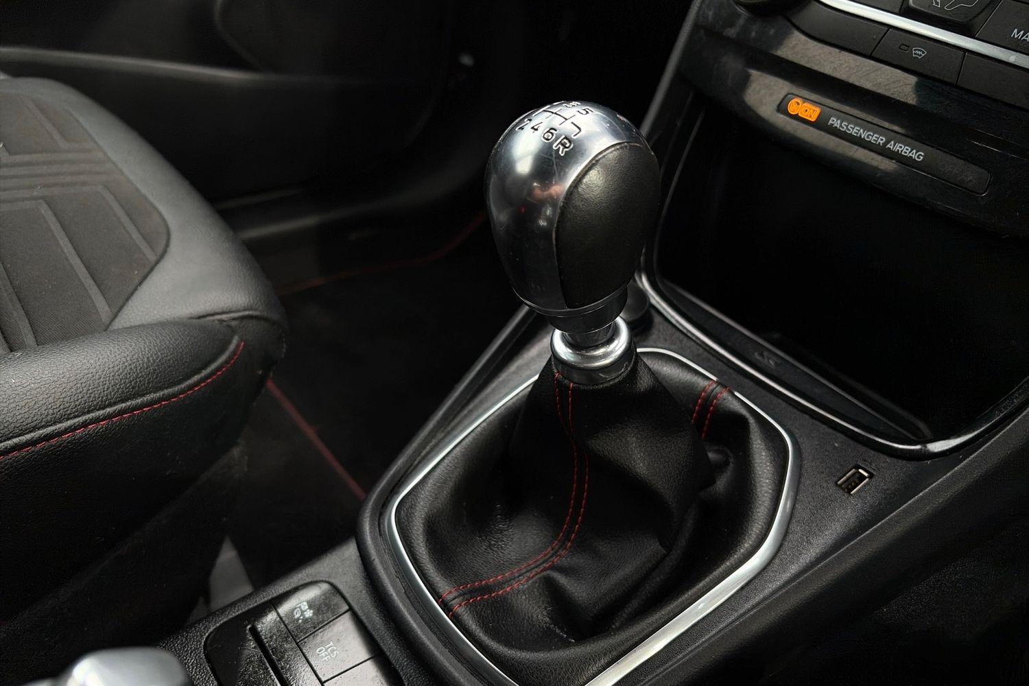 Ford Puma Photo 39