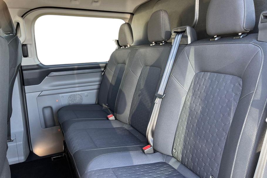 Used FORD TRANSIT CUSTOM YP75JHL 11