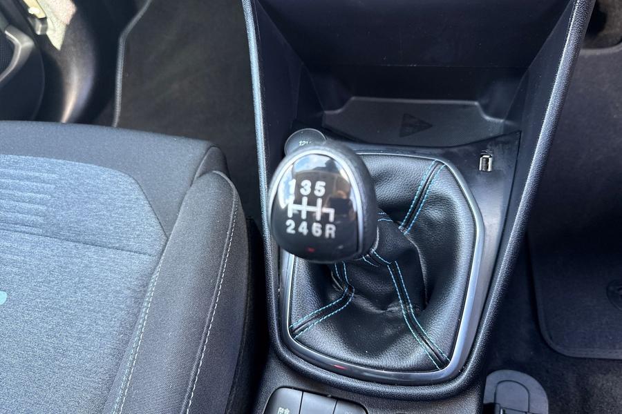 Ford Fiesta Photo autoimg-25c9d01fc776100c13ad57bf9d7e8a30bf3e0857.jpg