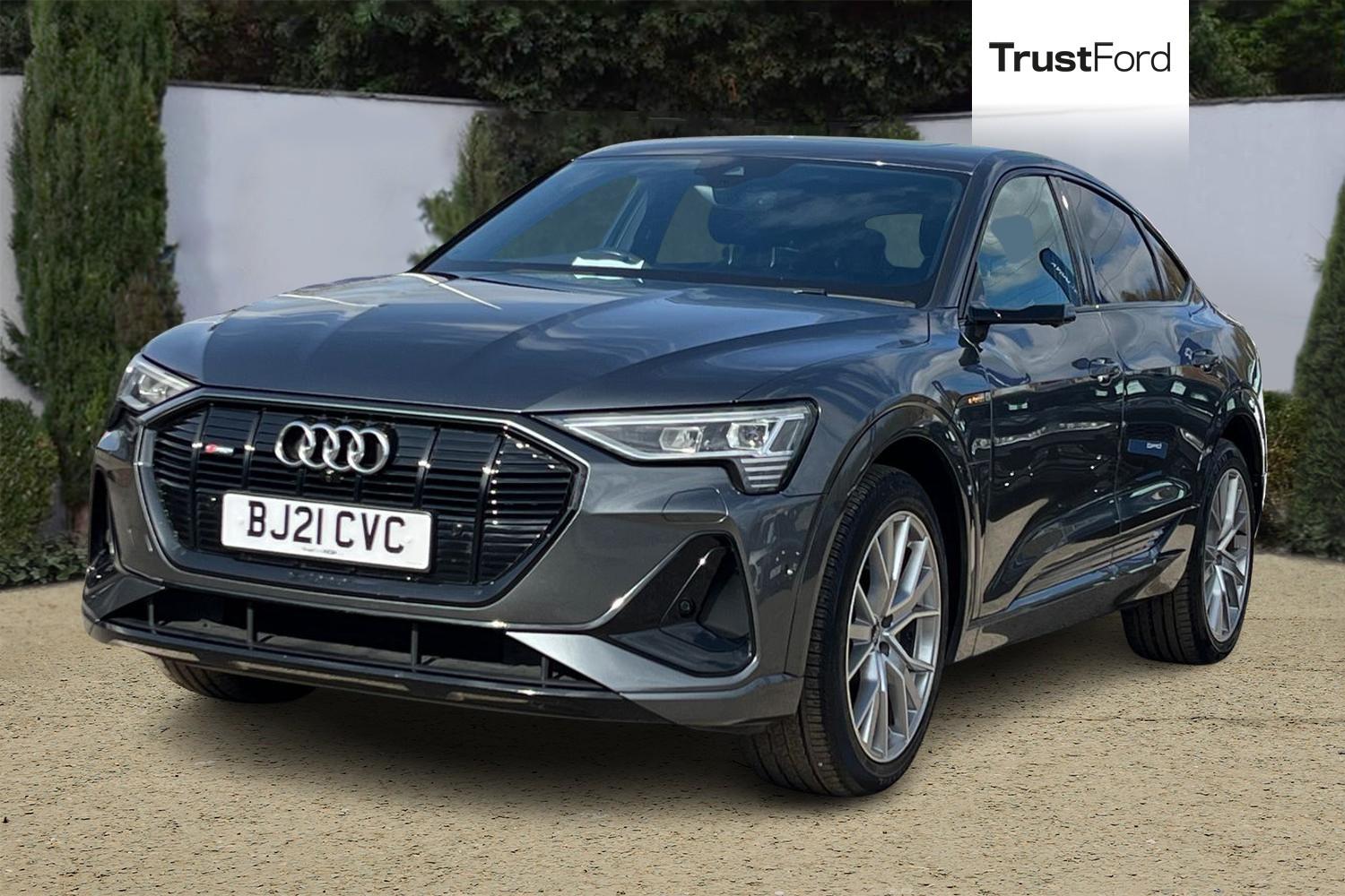 Audi e-tron Photo 4