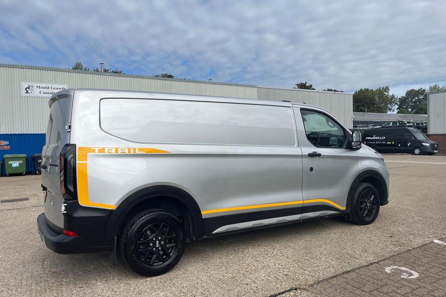 Ford TRANSIT CUSTOM Photo autoimg-25d0e8ac23921455883e572d52b82f43bd18987a.jpg