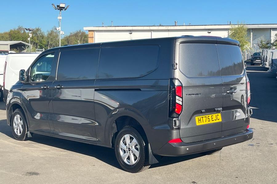 Ford TRANSIT CUSTOM Photo autoimg-25d3a53139d541f6bea60b03cc962af875964969.jpg