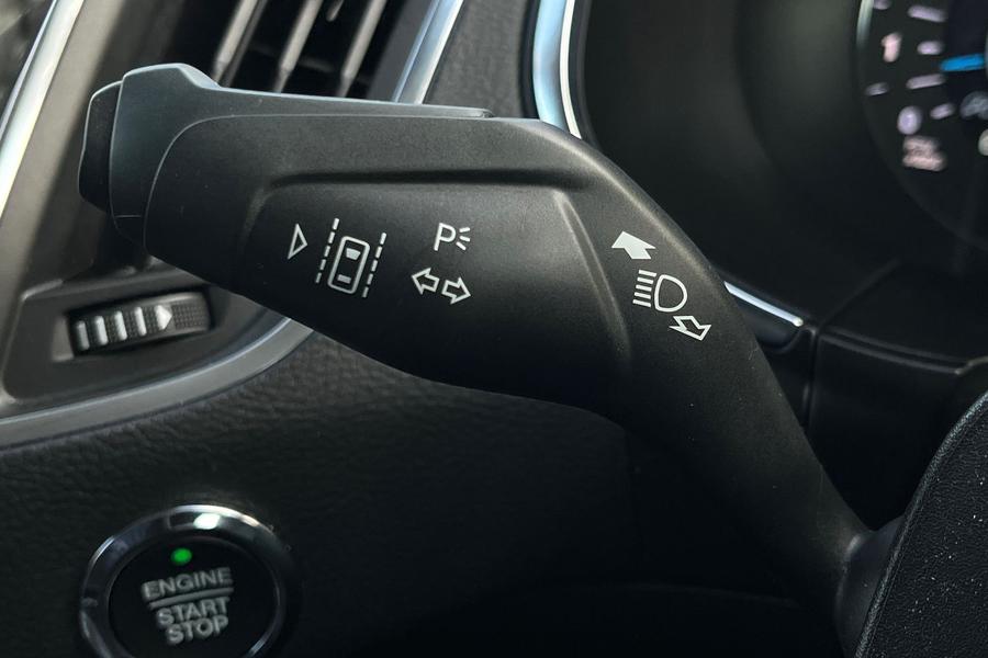 Ford GALAXY Photo autoimg-25d5a57d6d41141aa6473507623cc2531138ea43.jpg