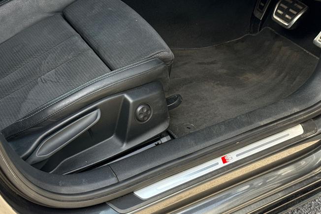 Audi A4 Avant Photo 31