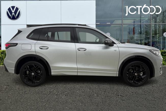 Volkswagen  Tiguan Photo 4