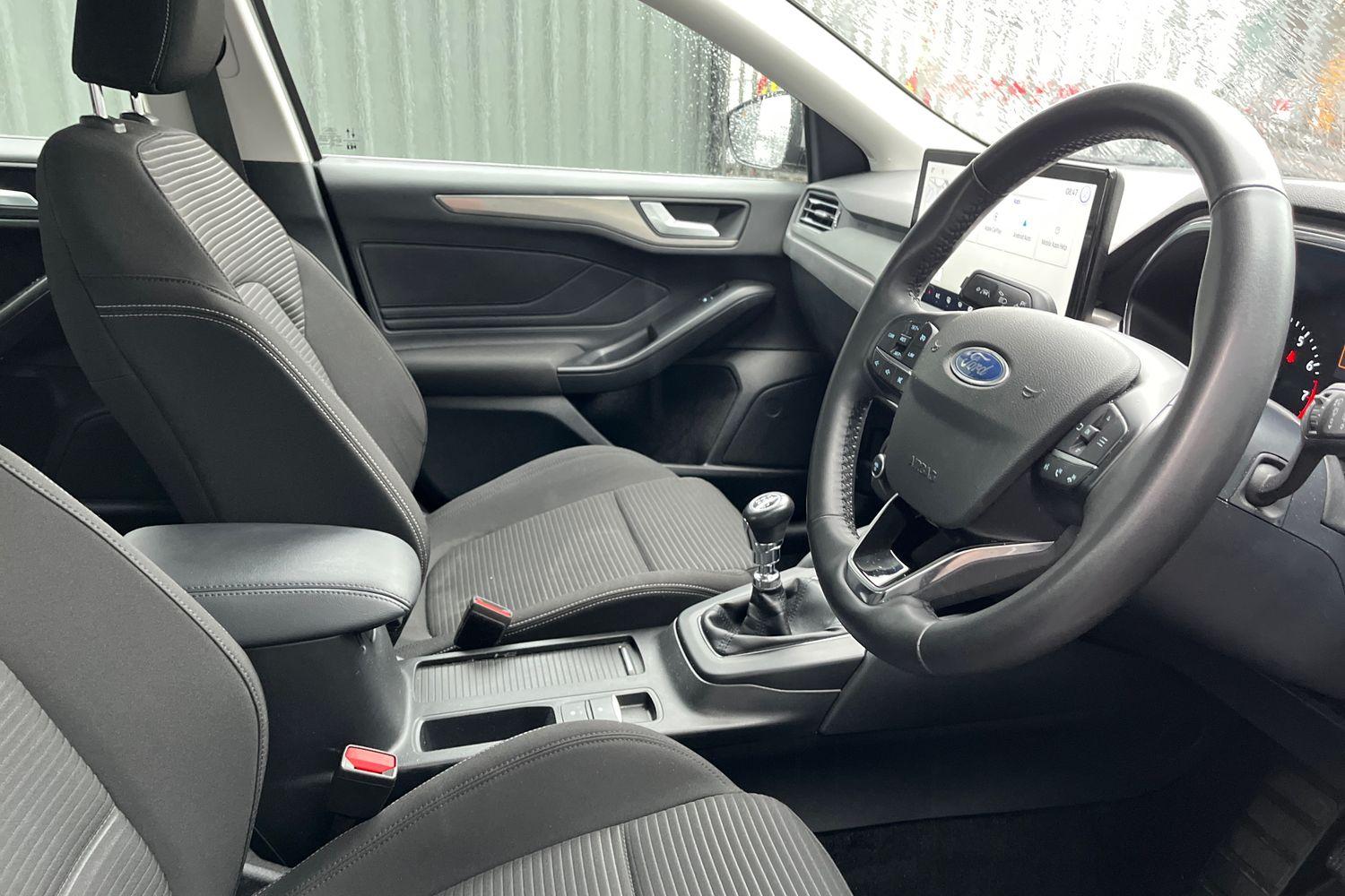 Ford Focus Photo 16