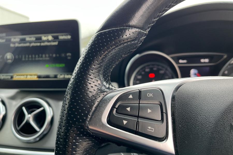 Mercedes-Benz GLA Photo autoimg-25ddb6228ffafcdf746c30807312494a4c9a3b4f.jpg