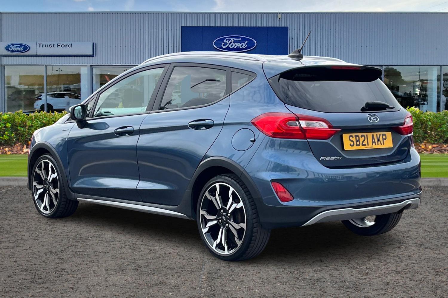 Ford Fiesta Photo 1