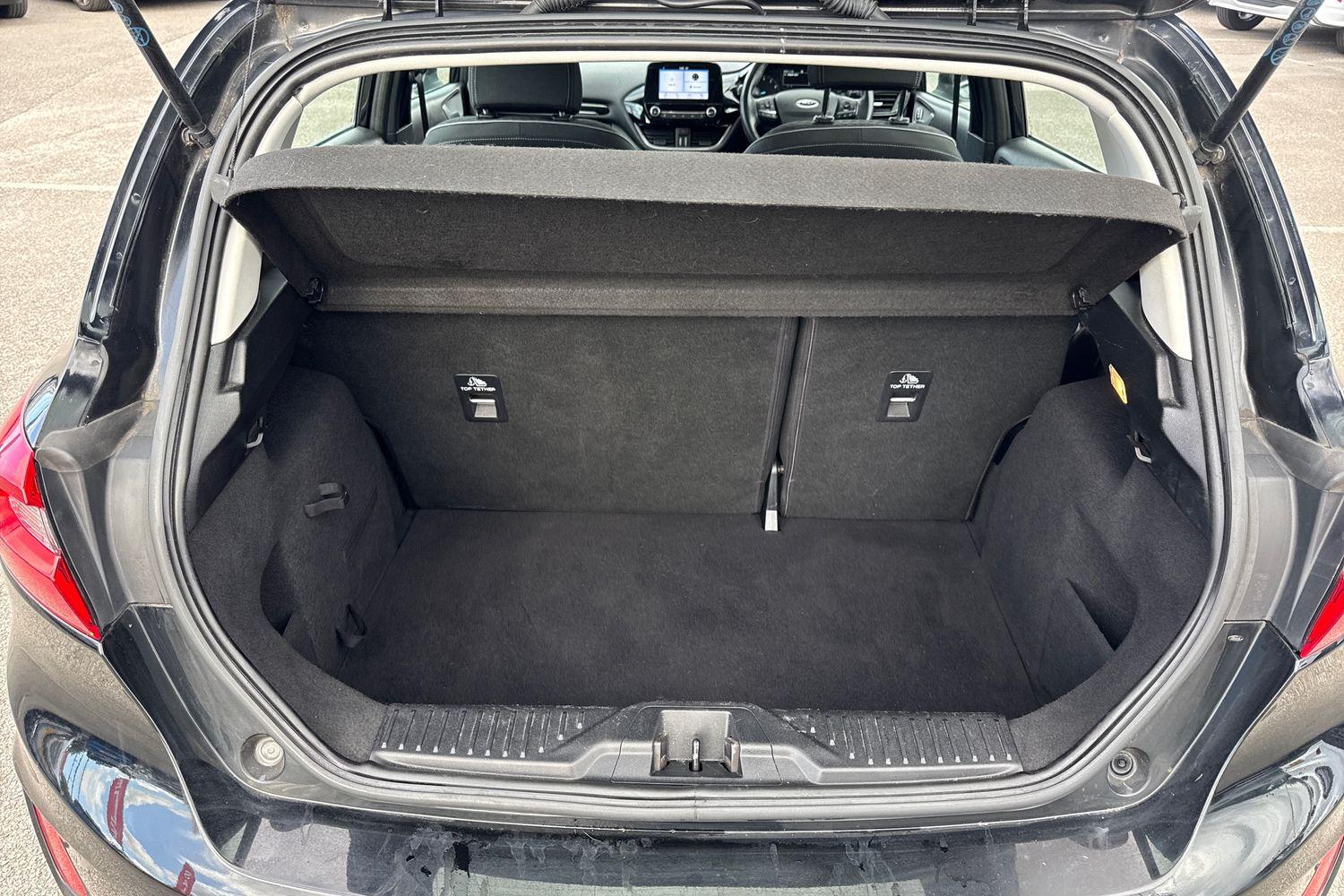 Ford FIESTA Photo 20