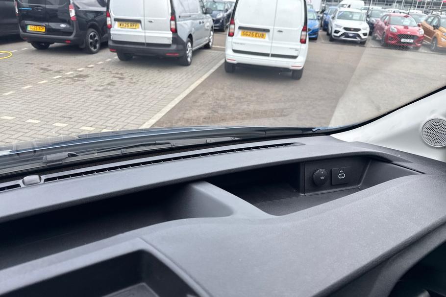 Used Ford TRANSIT WO25URG 36