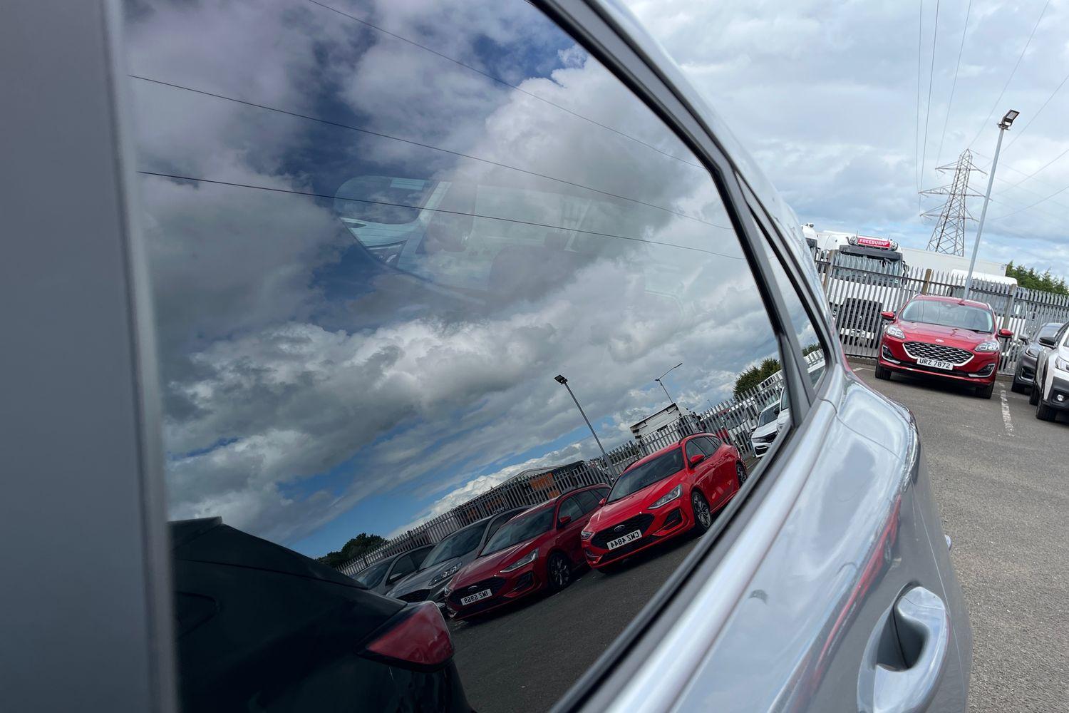 Ford PUMA Photo 25