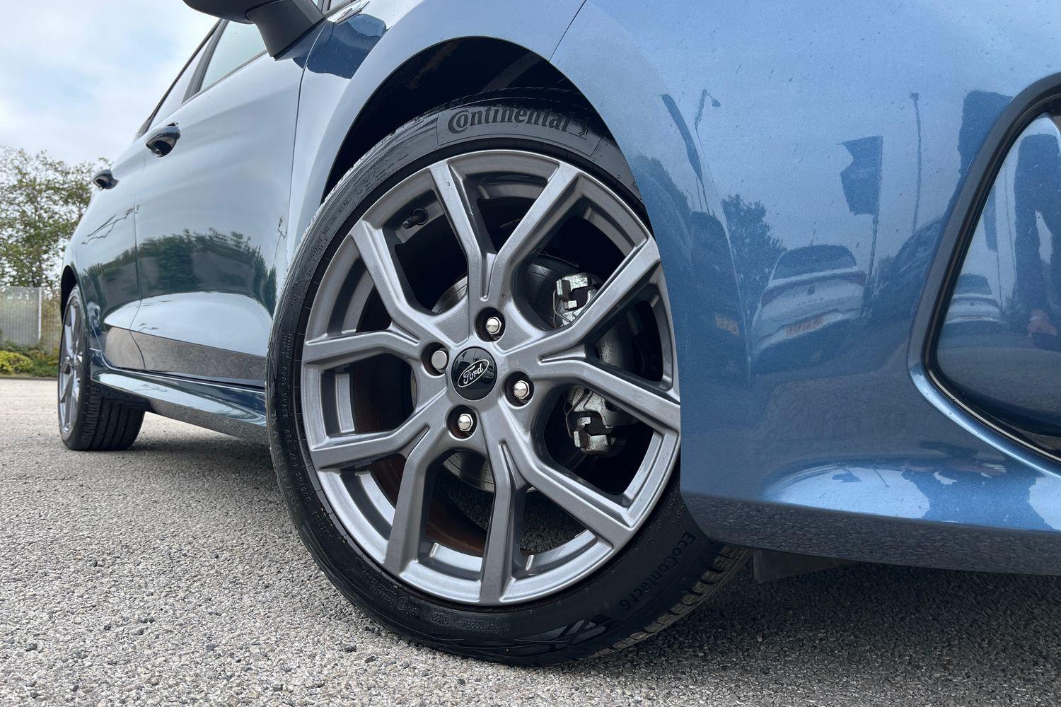 Ford Fiesta Photo 7