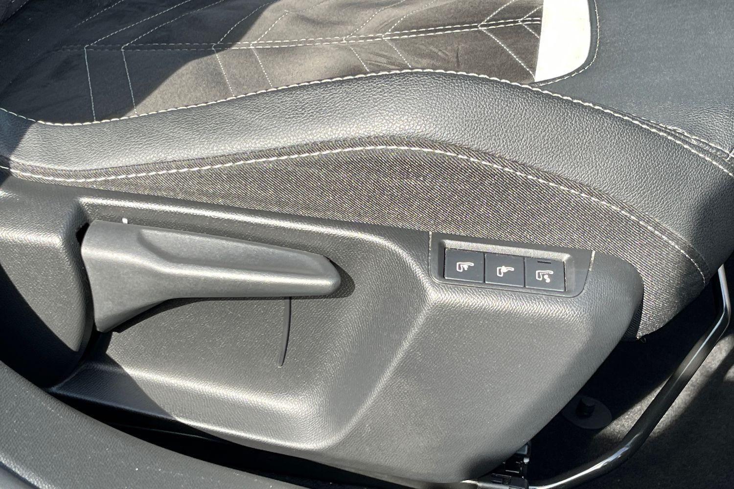 Vauxhall CORSA Photo 37