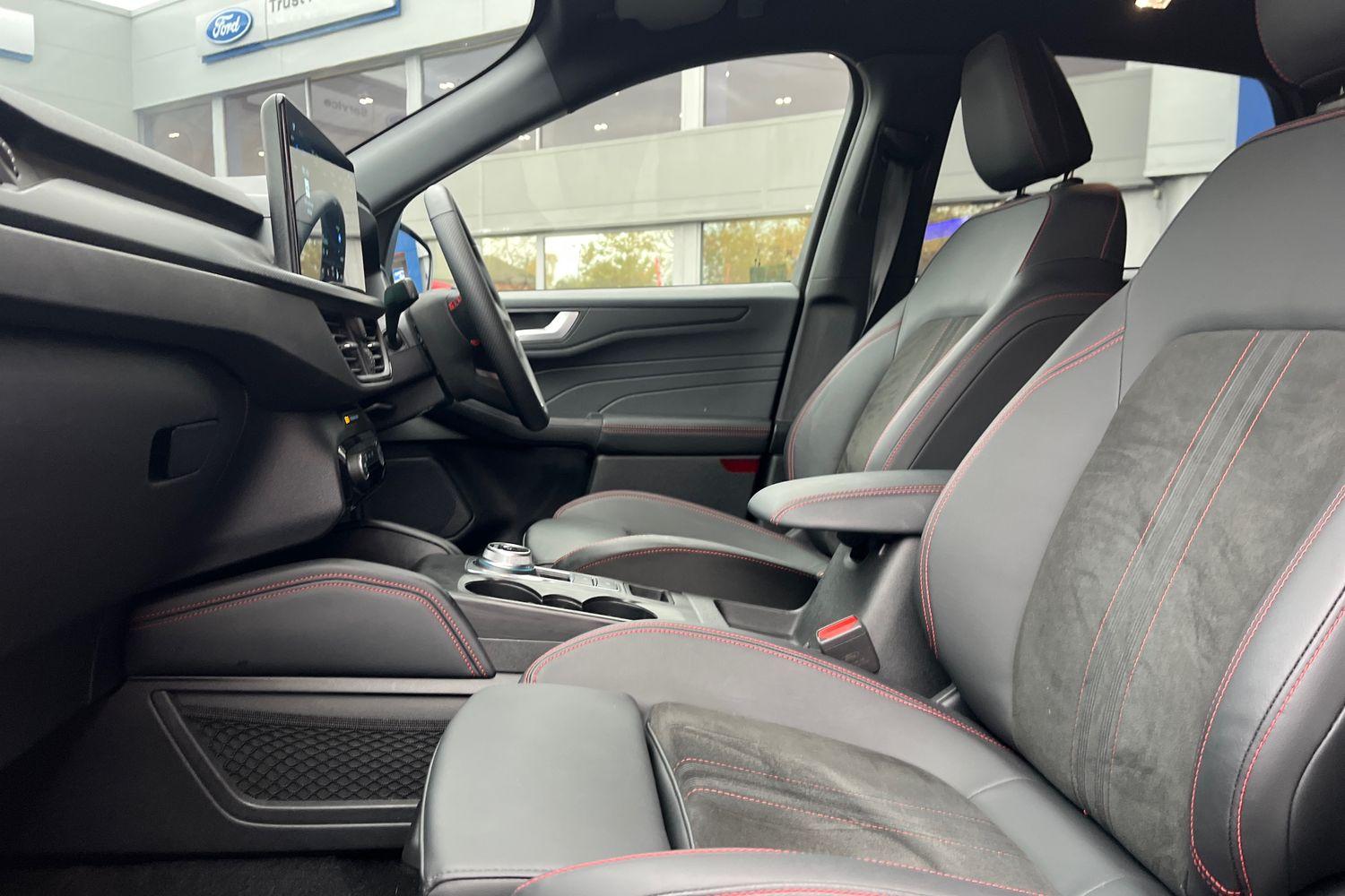 Ford KUGA Photo 18