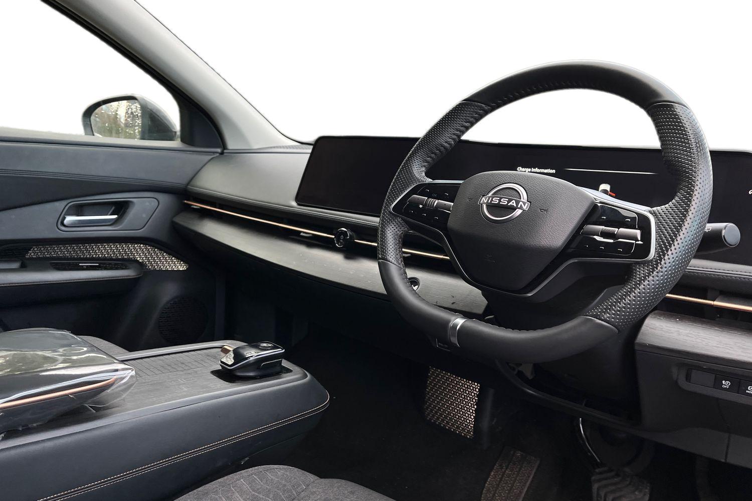 Nissan Ariya Photo 8