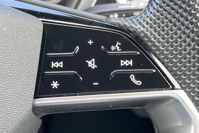 Audi Q4 E-Tron Photo 17
