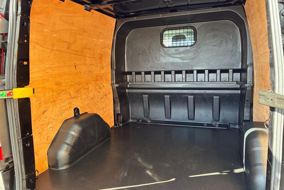 Used FORD TRANSIT CUSTOM YM72RSZ 4