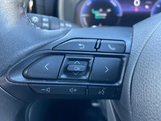 TOYOTA Yaris Cross Photo 16