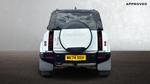 Land Rover Defender Photo 5