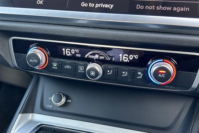 AUDI Q3 Photo 48