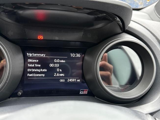 TOYOTA Yaris Photo 15