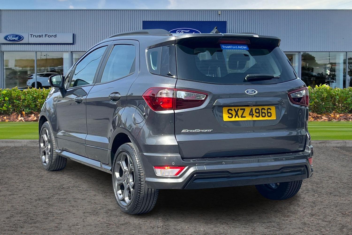 Ford ECOSPORT Photo 1