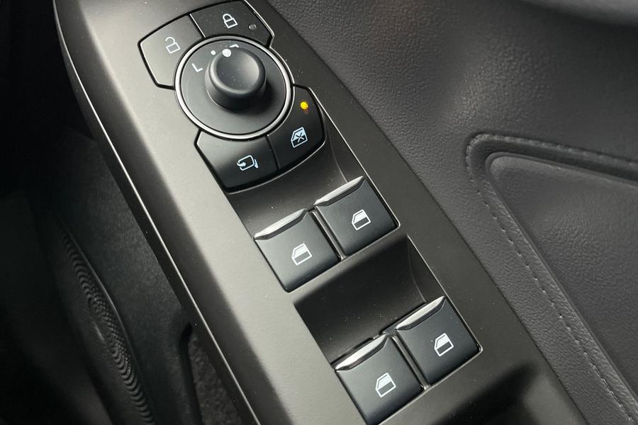 Ford FOCUS Photo autoimg-2602a5064aa9ba2810cee7ff83b0d65b8d23ca29.jpg