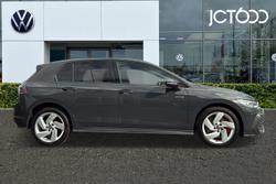 VOLKSWAGEN Golf Photo 4