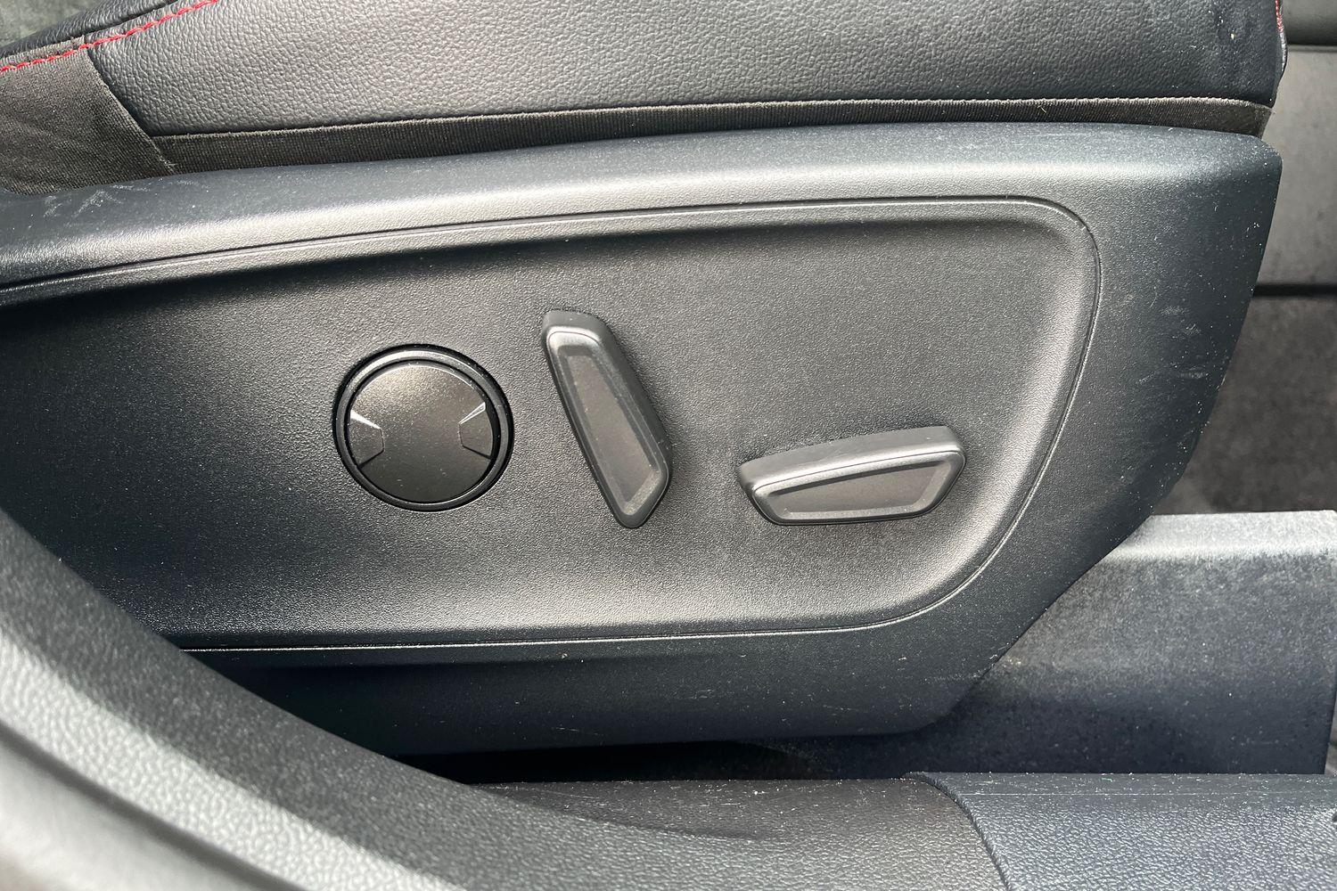 Ford KUGA Photo 38