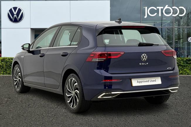VOLKSWAGEN Golf Photo 3