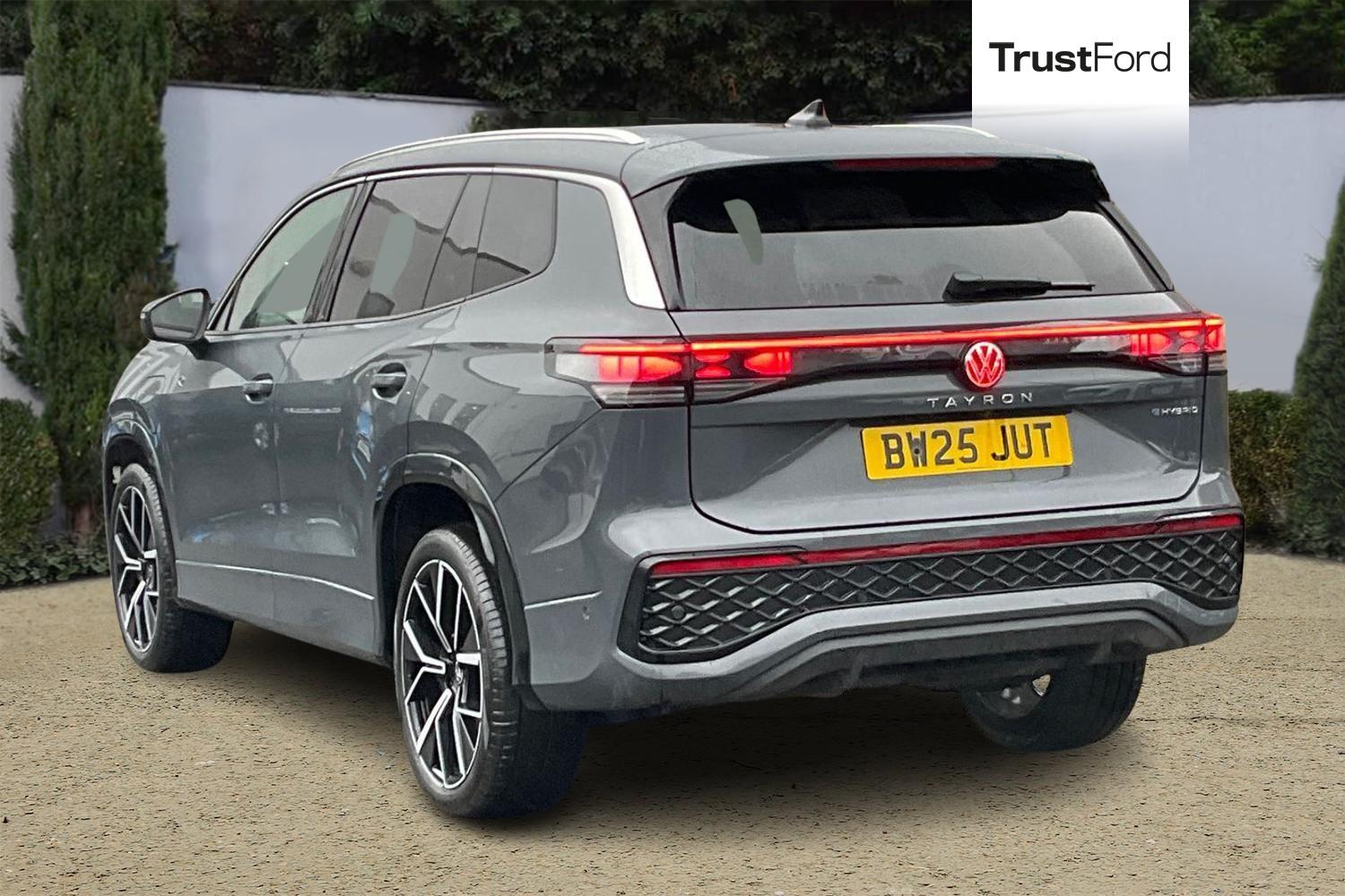Volkswagen TAYRON Photo 1