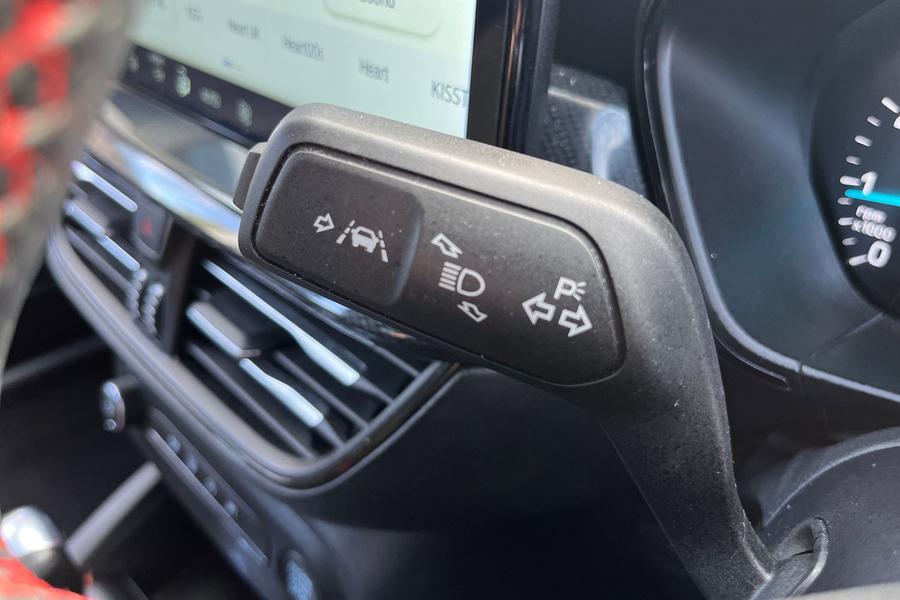 Ford Focus Photo autoimg-2612b1e2c2ba1fc9cb4a53729ae71b3b65eabf52.jpg