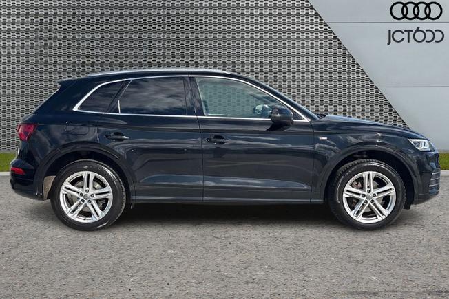 AUDI Q5 Photo 4