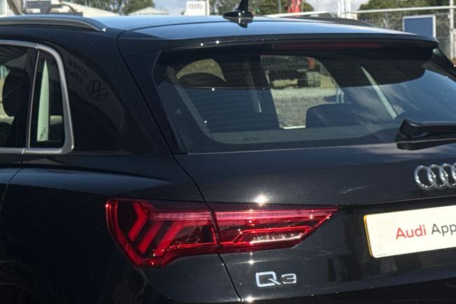 AUDI Q3 Photo 50